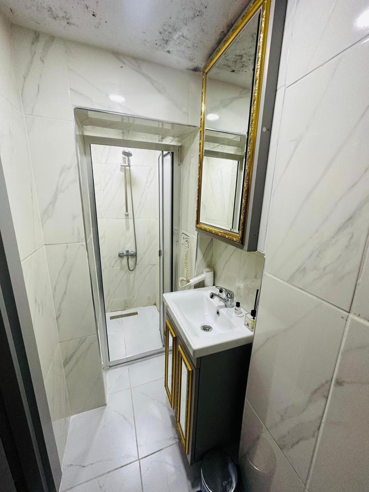 Taksim Maria Suit Hotel Истанбул Екстериор снимка